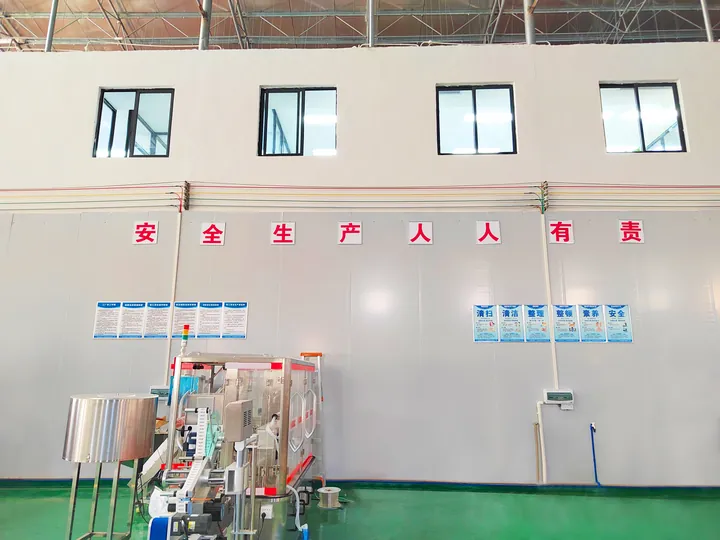 设备装配与测试区域