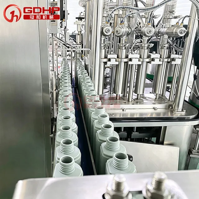 全自动爽肤水酒精喷头灌装旋喷头压盖一体机产品图4