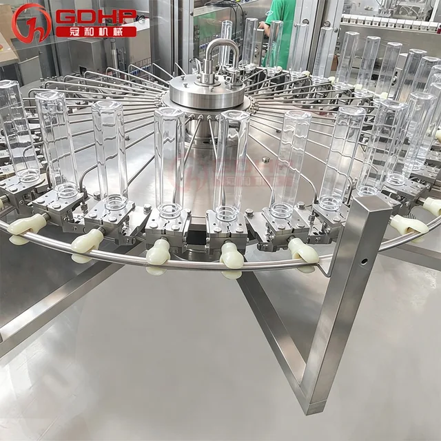 果汁饮料气洗瓶灌装旋盖气洗洗瓶灌装机旋盖生产线产品图4